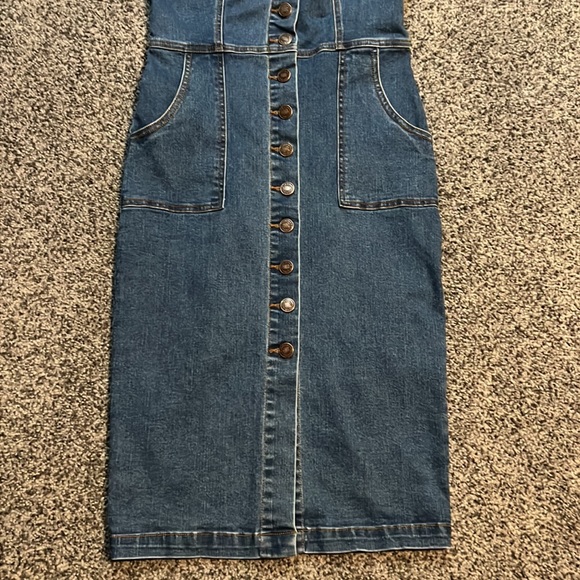 🌸4/$20🌸Forever 21 Women's Stretchy Denim Dress Size Small EUC - Picture 4 of 8